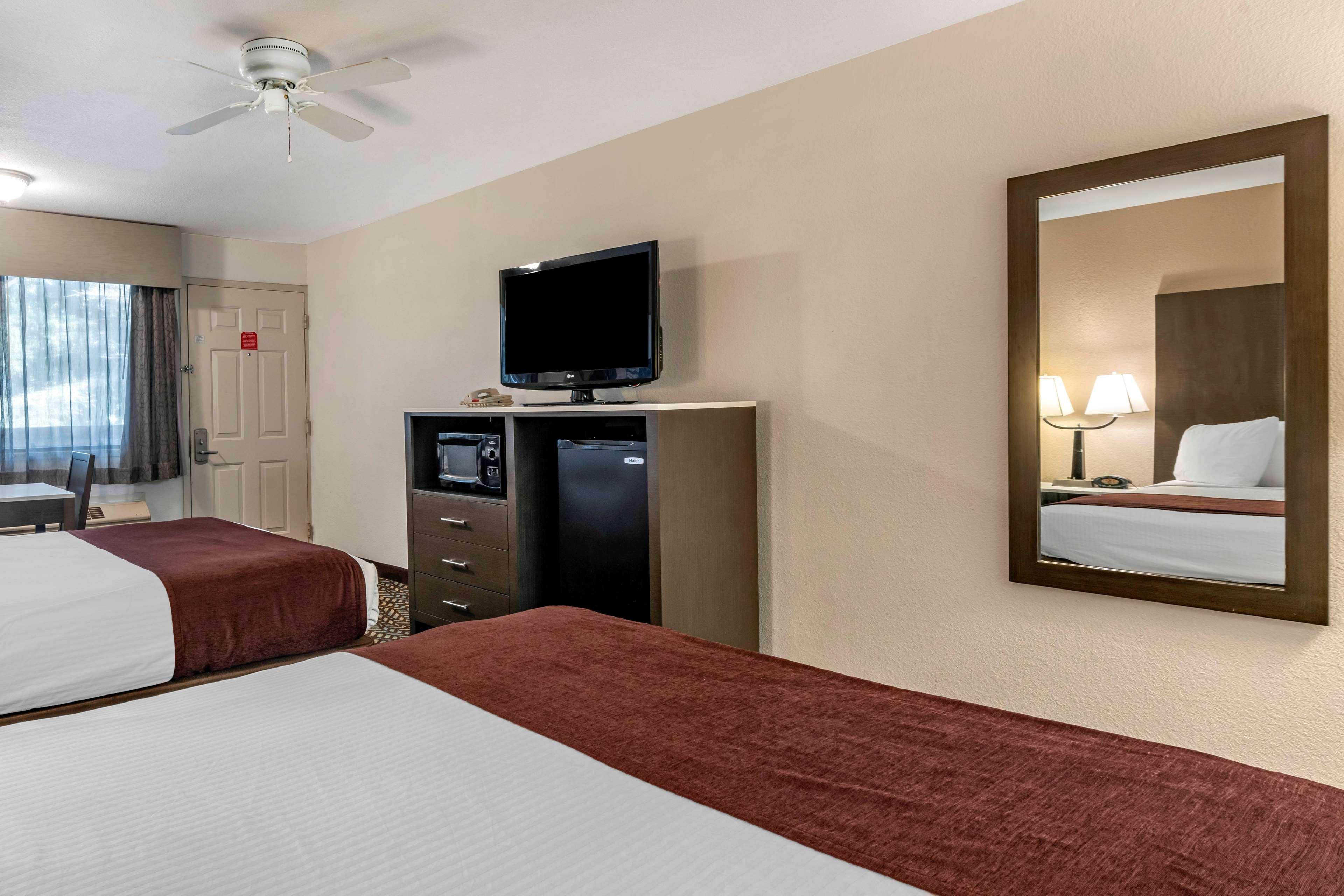 Best Western Orchard Inn Turlock Exterior photo