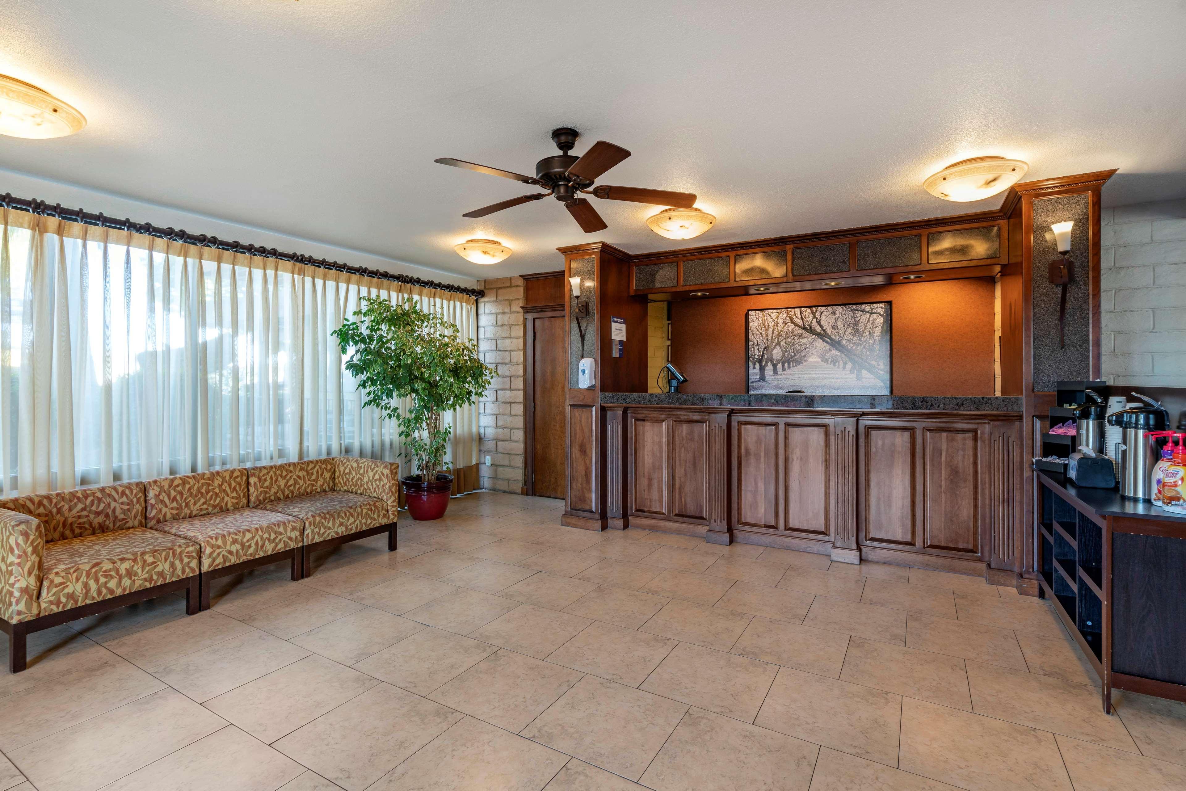Best Western Orchard Inn Turlock Exterior photo